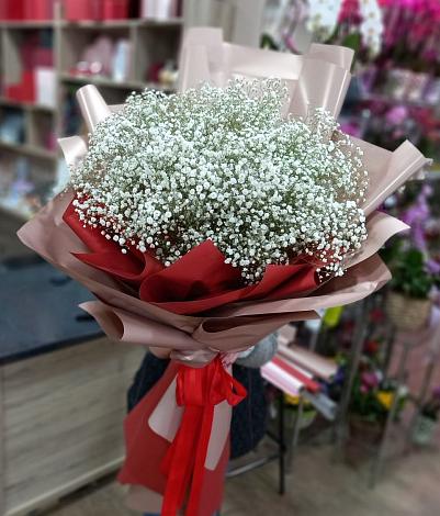 Букет цветов из: Гипсофила в Верхнем Уфалее